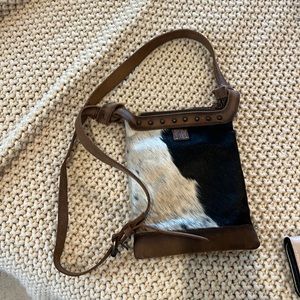 STS Ranchwear Classic Cowhide Crossbody